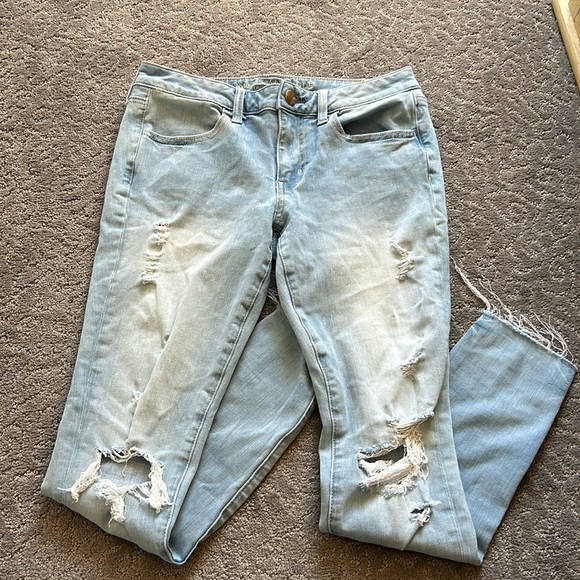 American Eagle Outfitters Denim - AE light wash distressed skinny jegging jeans